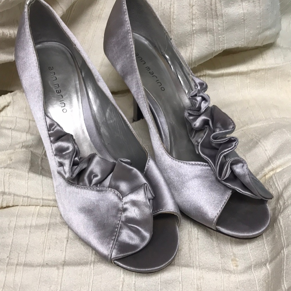 Ann Marino silver heels with ruffle